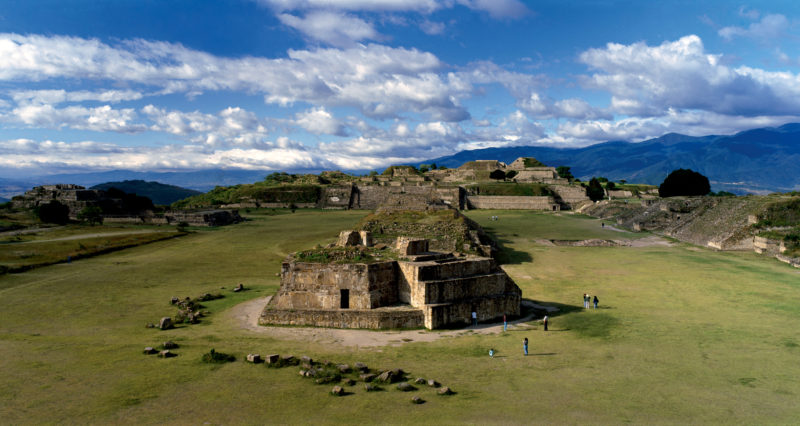 Monte Albán en Oaxaca: Una antigua metrópolis Zapoteca