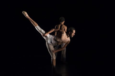 Macho Man XXI con la Compañia de Danza Contemporánea Tania Pérez-Salas
