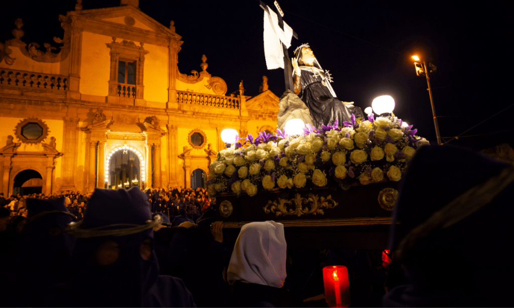 Celebrando la Semana Santa en México: Tradición, Fe y Cultura